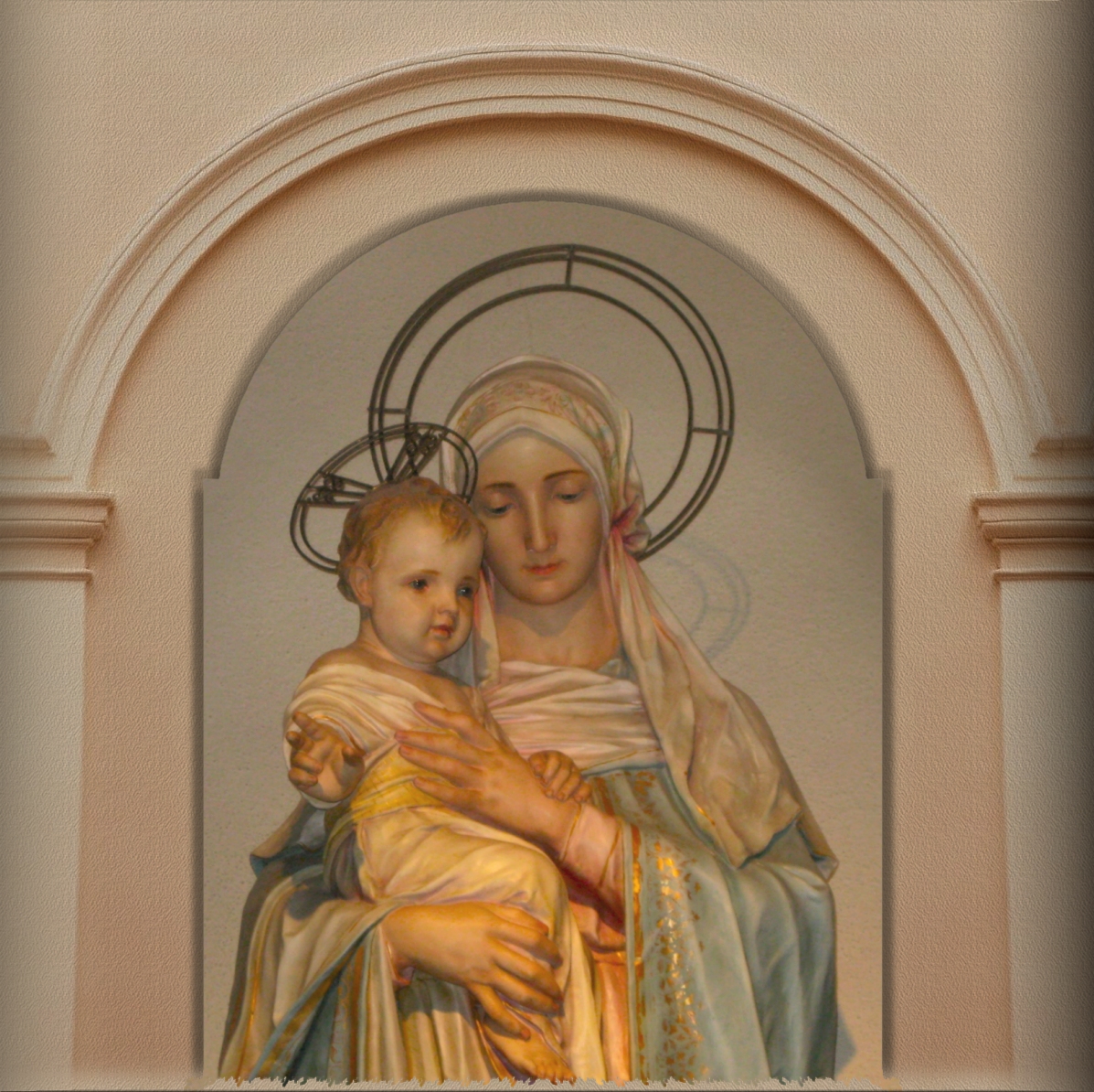 STATUE OF THE MADONNA